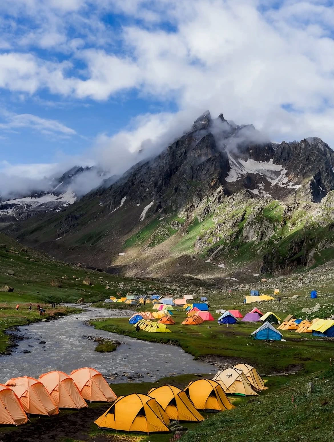 Hampta Pass trek